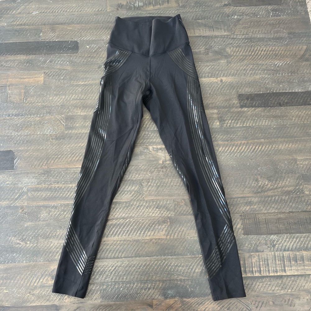 VSX Elevator Refined Contours Legging in Black Lacquer Size XS - Picture 3 of 10